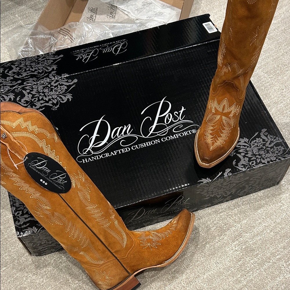 Dan Post Marlowe Tan Western Boots with Embroidery 
Brand New